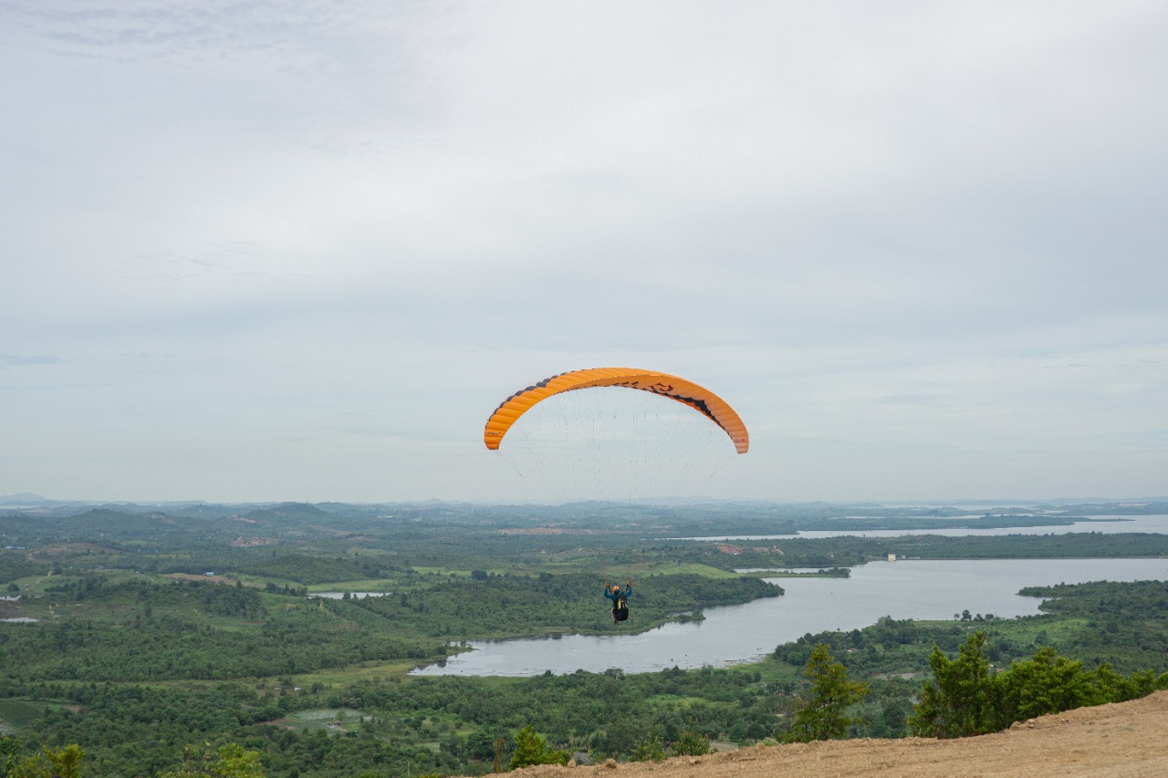 Tersihir Panorama dari Atas Bukit Sembulang  Batam bersama Paragliding Trip of Indonesia (TROI) 2021 Seri 3