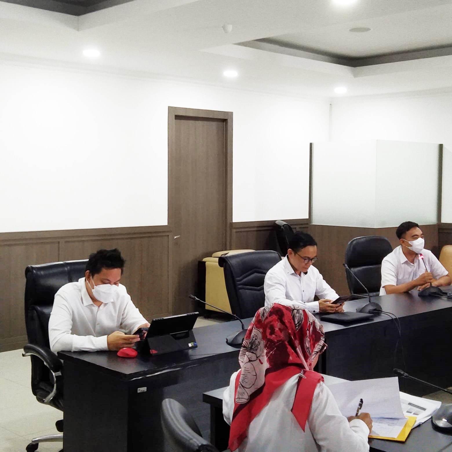Focus Group Discussion (FGD) tentang Identifikasi dan Inventarisasi Rencana Penyusunan Naskah Standar Operasional Prosedur (SOP) di Lingkungan Deputi Bidang Peningkatan Prestasi Olahraga. 