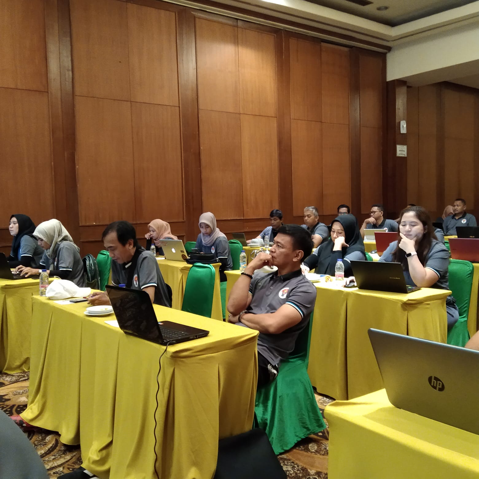 Kemenpora Menggelar Rapat Koordinasi Peningkatan Tata Kelola dan Kapasitas Manajemen Pengelolaan Jabatan Fungsional Pelatih Olahraga dan Asisten Pelatih Olahraga.