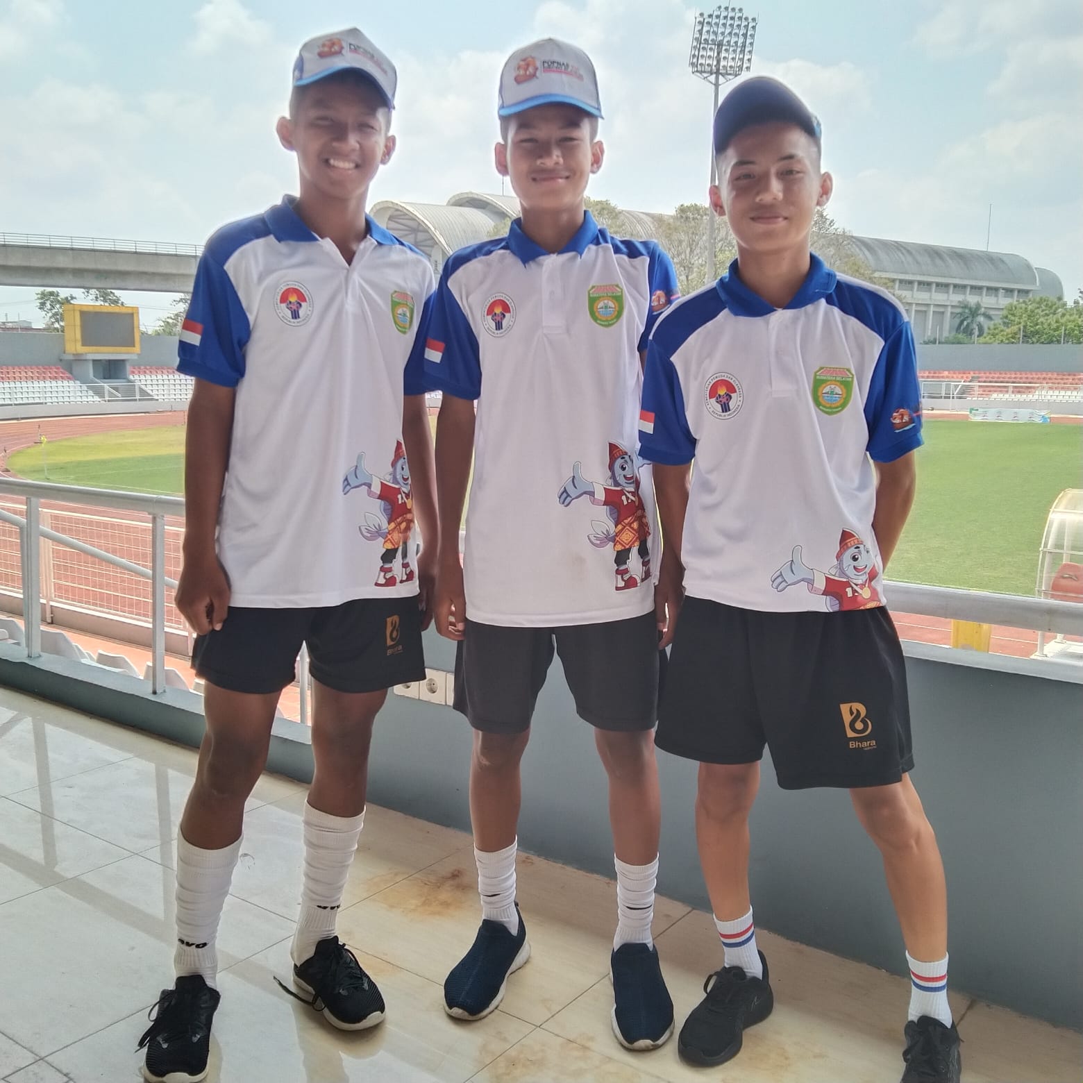 Ball-Boy Sepak Bola Pada POPNAS XVI Bermimpi Tuk Jadi Atlet