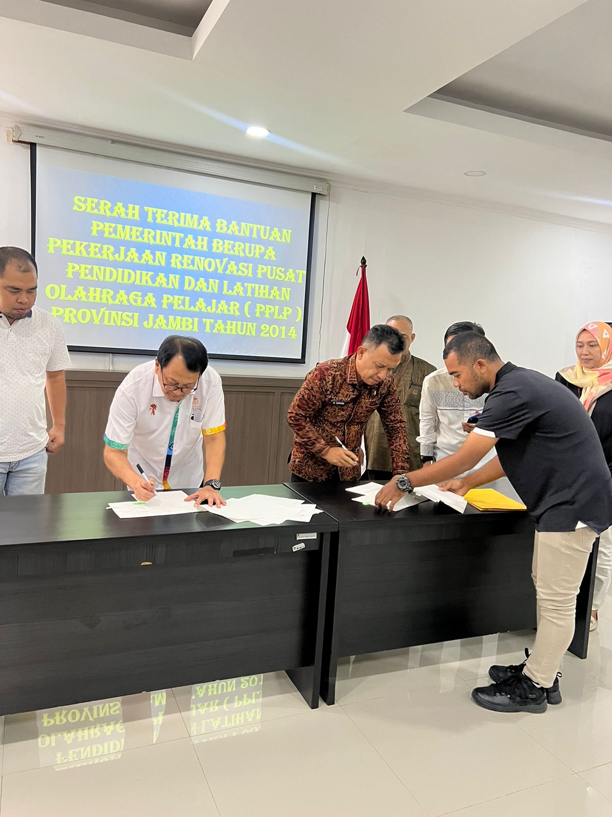 Serah Terima Bantuan Kemenpora Kepada PPLP Provinsi Jambi