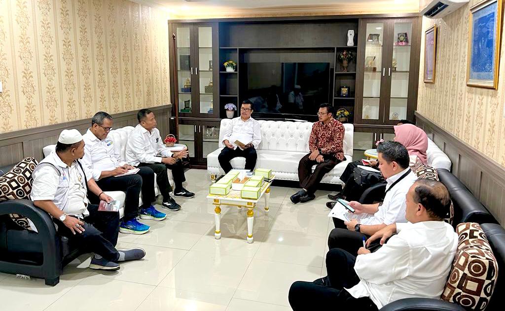 Konsultasi Penyusunan RAPERDA Bidang Keolahragaan, Kemenpora Menerima DPRD Provinsi Sulawesi Tengah