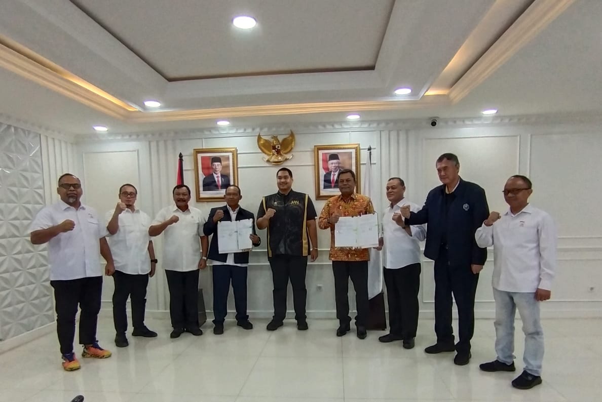 Kemenpora RI Lakukan Penandatanganan Perjanjian Kerja Sama (PKS) Dengan 2 Pengurus Besar Cabang Olahraga.