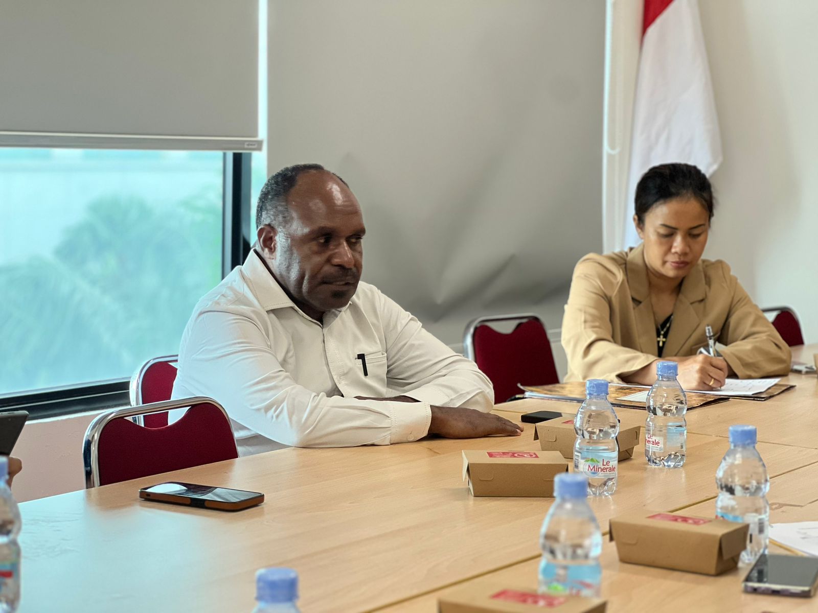 DPRD Kabupaten Banyuwangi Bersama Dinas Kepemudaan Olahraga Pariwisata dan Ekonomi Kreatif Papua Pegunungan Konsultasikan Pembinaan Olahraga ke Kemenpora