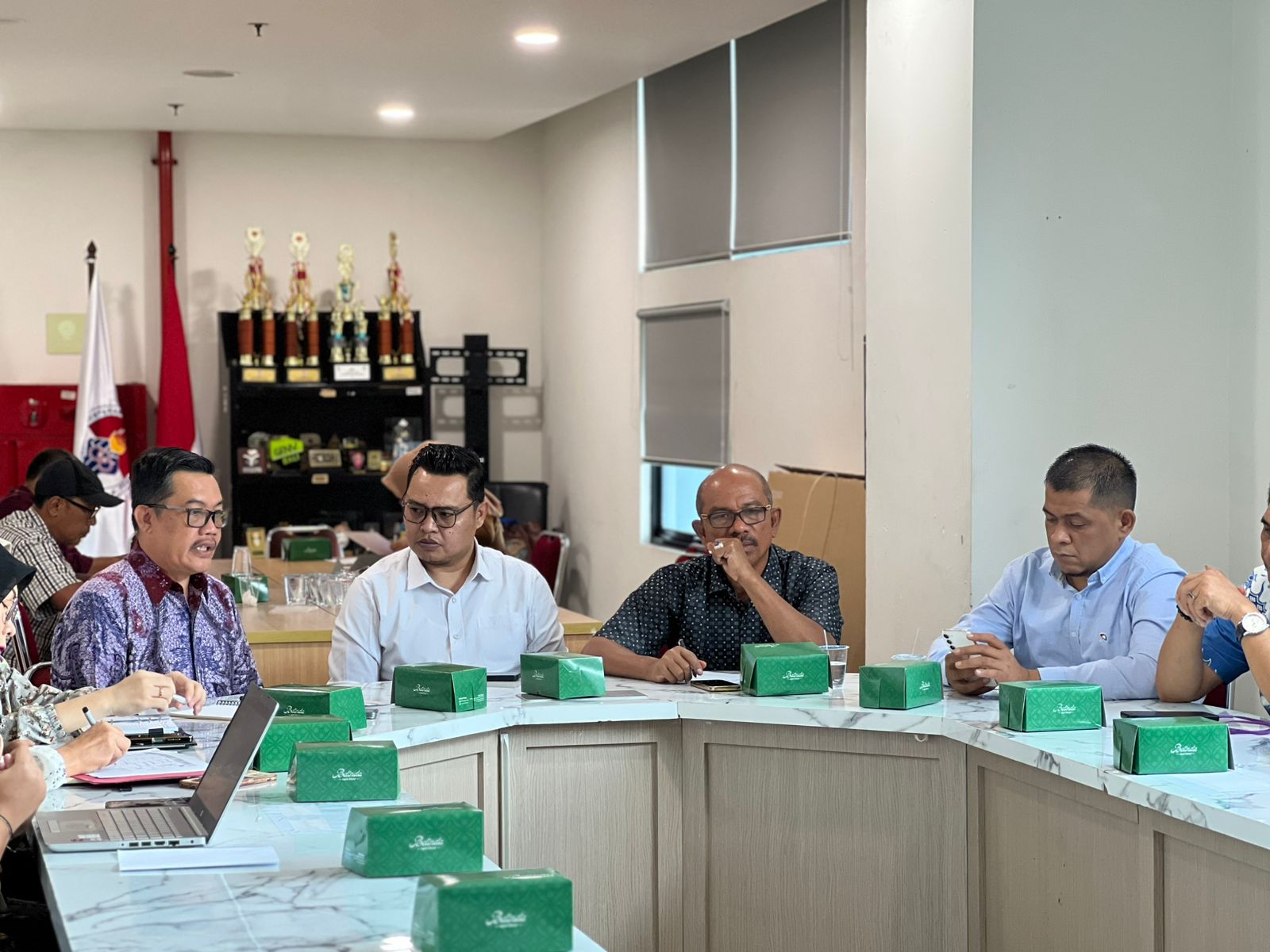 Konsultasikan Pembangunan Prasarana Olahraga, DPRD Kabupaten Lima Puluh Kota Kunjungi Kemenpora RI