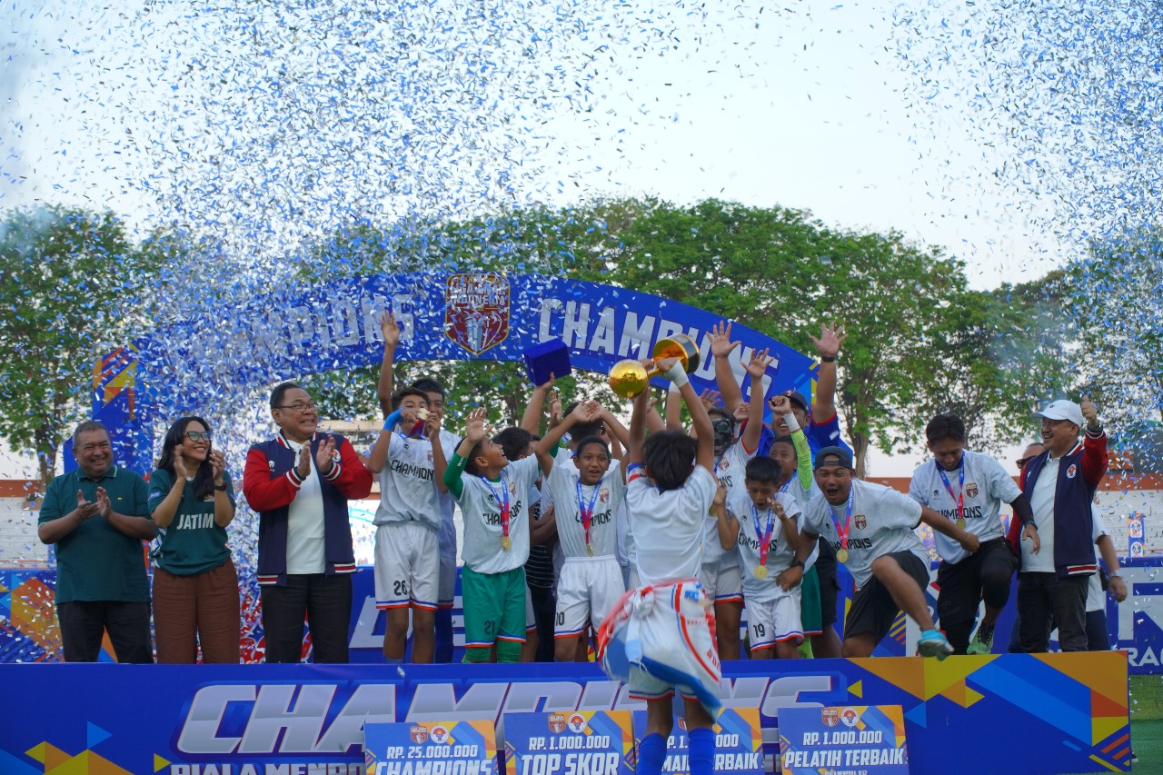 Penutupan Piala Menpora U-12 Liga Anak Indonesia di Surabaya